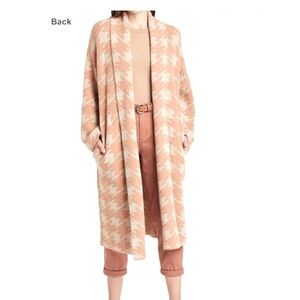 A New Day Stylish Peach and Cream Long Cardigan